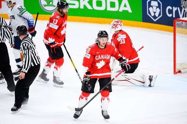 210523 Troy Stecher of Canada looks dejected after the 1-5 goal during the 2021 IIHF Ice hockey, Eishockey World Championship, WM, Weltmeisterschaft game between Canada and USA on May 23, 2021 in Riga. Photo: Simon Hastegard BILDBYRAN kod SH SH0112 ishockey ice hockey ishockey-vm iihf ice hockey world championship canada kanada usa day 3 bbeng depp Copyright: SIMONxHASTEGARD BB210523SH239