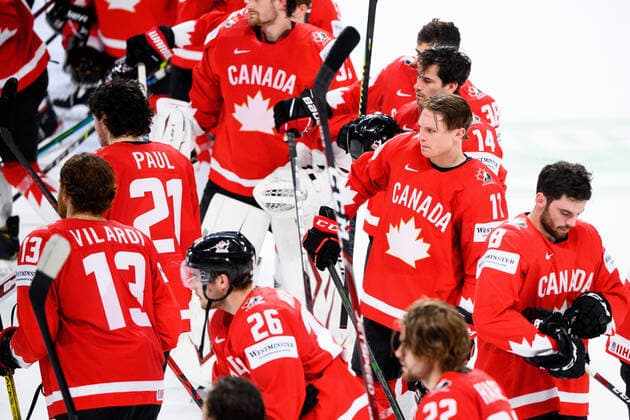 210523 Jaret Anderson-Dolan of Canada looks dejected after the 2021 IIHF Ice hockey, Eishockey World Championship, WM, Weltmeisterschaft game between Canada and USA on May 23, 2021 in Riga. Photo: Simon Hastegard BILDBYRAN kod SH SH0112 ishockey ice hockey ishockey-vm iihf ice hockey world championship canada kanada usa day 3 bbeng depp Copyright: SIMONxHASTEGARD BB210523SH250