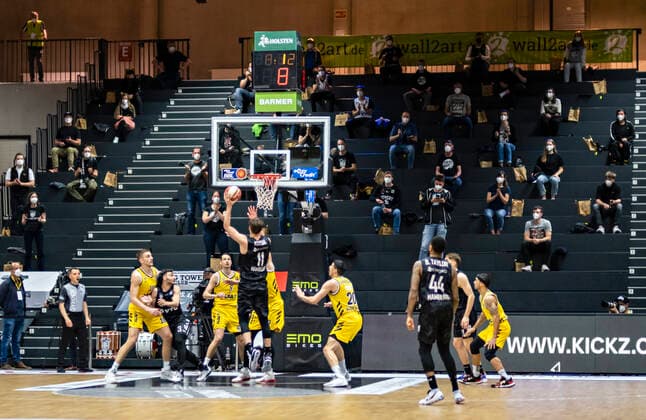 Maik Kotsar (Towers) 24.05.21, Hamburg Towers vs. Alba Berlin, Hamburg-Wilhelmsburg, edel-optics Arena, easyCredit BBL, Basketball Bundesliga, Saison 2020 2021, Play-Off Viertelfinale, 3. Spiel Â