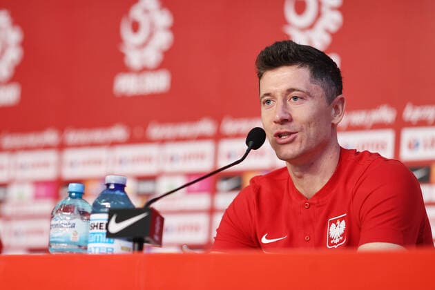 Sport Themen der Woche KW21 24.05.2021 OPALENICA, HOTEL REMES PILKA NOZNA (FOOTBALL) REPREZENTACJA POLSKI, KADRA - UEFA EURO, EM, Europameisterschaft,Fussball 2020 , ZGRUPOWANIE REPREZENTACJI POLSKI PRZED TURNIEJEM UEFA EURO 2020 INAUGURACJA ZGRUPOWANIA - KONFERENCJA PRASOWA NZ ROBERT LEWANDOWSKI FOTO LUKASZ GROCHALA CYFRASPORT NEWSPIX.PL --- Newspix.pl  20210524CSLG0104