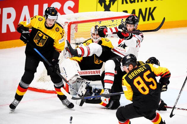 210524 Michael Bunting of Canada during the 2021 IIHF Ice hockey, Eishockey World Championship, WM, Weltmeisterschaft game between Germany and Canada on May 24, 2021 in Riga. Photo: Simon Hastegard BILDBYRAN kod SH SH0113 ishockey ice hockey ishockey-vm iihf ice hockey world championship germany tyskland canada kanada day 4 bbeng Copyright: SIMONxHASTEGARD BB210524SH031