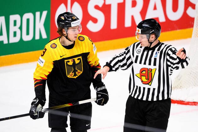 210524 Moritz Seider of Germany during the 2021 IIHF Ice hockey, Eishockey World Championship, WM, Weltmeisterschaft game between Germany and Canada on May 24, 2021 in Riga. Photo: Simon Hastegard BILDBYRAN kod SH SH0113 ishockey ice hockey ishockey-vm iihf ice hockey world championship germany tyskland canada kanada day 4 bbeng depp utvisning Copyright: SIMONxHASTEGARD BB210524SH049