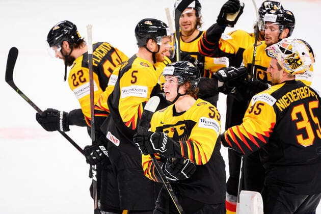 210524 Moritz Seider of Germany celebrates after the 2021 IIHF Ice hockey, Eishockey World Championship, WM, Weltmeisterschaft game between Germany and Canada on May 24, 2021 in Riga. Photo: Simon Hastegard BILDBYRAN kod SH SH0113 ishockey ice hockey ishockey-vm iihf ice hockey world championship germany tyskland canada kanada day 4 bbeng jubel Copyright: SIMONxHASTEGARD BB210524SH073
