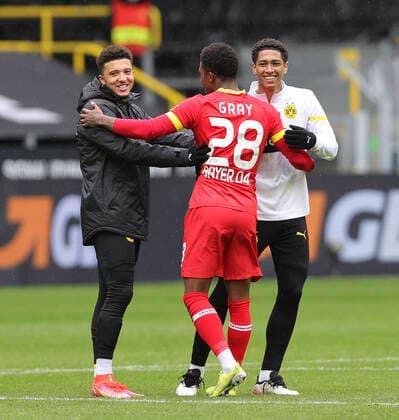 Fussball 1. Bundesliga Borussia Dortmund - Bayer 04 Leverkusen 3:1 v.l. Jadon SANCHO (DO), Demarai GRAY (LEV), Jude BELLINGHAM (DO) Fussball 1. Bundesliga, 34. Spieltag, Borussia Dortmund (DO) - Bayer 04 Leverkusen (LEV) 3:1, am 22.05.2021 in Dortmund Deutschland. Foto: Ralf Ibing firo Sportphoto Pool via Fotoagentur Sven Simon DFL regulations prohibit any use of photographs as image sequences and or quasi-video Editorial Use ONLY National and International News Agencies OUT Sven Simon Fotoagentur GmbH & Co. Dortmund Signal-Iduna-Park NRW Deutschland *** Football 1 Bundesliga Borussia Dortmund Bayer 04 Leverkusen 3 1 v l Jadon SANCHO DO , Demarai GRAY LEV , Jude BELLINGHAM DO Football 1 Bundesliga, 34 Spieltag, Borussia Dortmund DO Bayer 04 Leverkusen LEV 3 1, am 22 05 2021 in Dortmund Germany Foto Ralf Ibing firo Sportphoto Pool via Fotoagentur Sven Simon DFL regulations prohibit any use of photographs as image sequences and or quasi video Editorial Use ONLY National and International News Agencies OUT Sven Simon Fotoagentur GmbH Co Pressefoto Dortmund Signal Iduna Park NRW Germany Poolfoto SVEN SIMON Ralf Ibing firo Sportphoto pool ,EDITORIAL USE ONLY