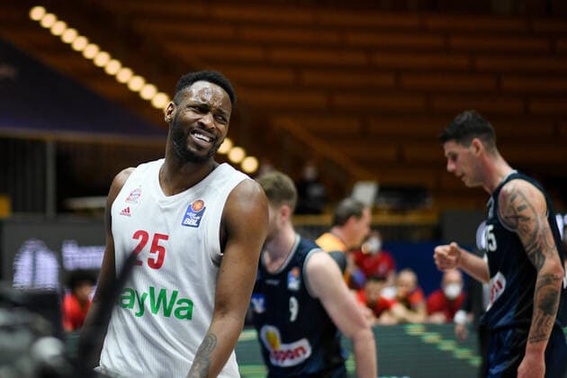 JaJuan Johnson (FC Bayern Muenchen Basketball) aergert sich, GER, HAKRO Merlins Crailsheim vs. FC Bayern Basketball, 25.05.2021, Play Off Viertelfinale Spiel 4, Basketball Bundesliga, Spielzeit 2020 2021. GER, HAKRO Merlins Crailsheim vs. FC Bayern Basketball, 25.05.2021, Play Off Viertelfinale Spiel 4, Basketball Bundesliga, Spielzeit 2020 2021 Crailsheim Copyright: xEibnerxPressefoto MichaelxMemmlerx EP_MMR