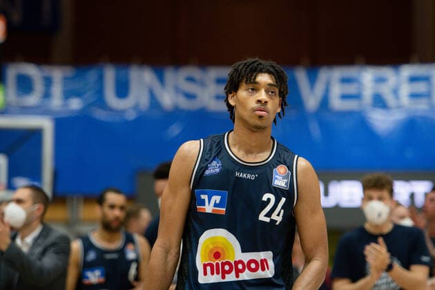 Jeremy Jones (HAKRO Merlins Crailsheim) ist enttaeuscht ueber die Niederlage, GER, HAKRO Merlins Crailsheim vs. FC Bayern Basketball, 25.05.2021, Play Off Viertelfinale Spiel 4, Basketball Bundesliga, Spielzeit 2020 2021. GER, HAKRO Merlins Crailsheim vs. FC Bayern Basketball, 25.05.2021, Play Off Viertelfinale Spiel 4, Basketball Bundesliga, Spielzeit 2020 2021 Crailsheim Copyright: xEibnerxPressefoto MichaelxMemmlerx EP_MMR