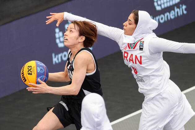 BASKETBALL - FIBA 3x3 Olympic Qualifying GRAZ,AUSTRIA,26.MAY.21 - BASKETBALL - FIBA 3x3 Olympic Qualifying, women, JPN vs IRN. Image shows Mio Shinozaki (JPN) and Negin Rasoulipour (IRN).  GEPAxpictures xChristianxWalgram