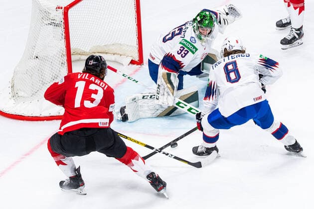 210526 Gabriel Vilardi of Canada against goalkeeper Henrik Haukeland and Mathias Trettenes of Norway during the 2021 IIHF Ice hockey, Eishockey World Championship, WM, Weltmeisterschaft game between Canada and Norway on May 26, 2021 in Riga. Photo: Simon Hastegard BILDBYRAN kod SH SH0117 ishockey ice hockey ishockey-vm iihf ice hockey world championship canada kanada norge norway day 6 bbeng Copyright: SIMONxHASTEGARD BB210526SH013