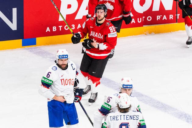 210526 Andrew Mangipane of Canada looks dejected after 2-2 during the 2021 IIHF Ice hockey, Eishockey World Championship, WM, Weltmeisterschaft game between Canada and Norway on May 26, 2021 in Riga. Photo: Simon Hastegard BILDBYRAN kod SH SH0117 ishockey ice hockey ishockey-vm iihf ice hockey world championship canada kanada norge norway day 6 bbeng depp Copyright: SIMONxHASTEGARD BB210526SH044