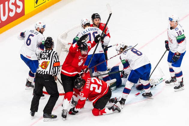 210526 Adam Henrique and Brandon Hagel of Canada celebrate after scoring (a goal that was later denied after video review) during the 2021 IIHF Ice hockey, Eishockey World Championship, WM, Weltmeisterschaft game between Canada and Norway on May 26, 2021 in Riga. Photo: Simon Hastegard BILDBYRAN kod SH SH0117 ishockey ice hockey ishockey-vm iihf ice hockey world championship canada kanada norge norway day 6 bbeng jubel Copyright: SIMONxHASTEGARD BB210526SH053