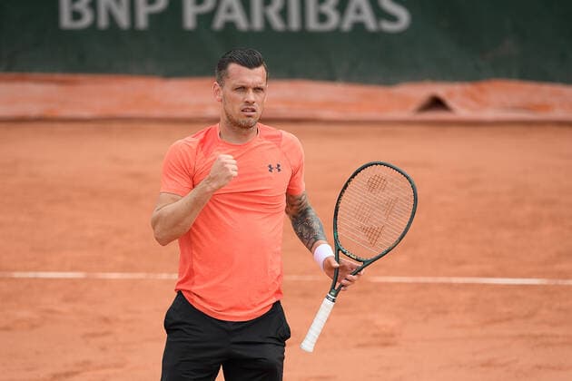 Sport Bilder des Tages 26.05.2021 Paris France, Tennis French Open Roland Garros 2021 v.l., Tobias Kamka (GER) Foto: Antonio Borga