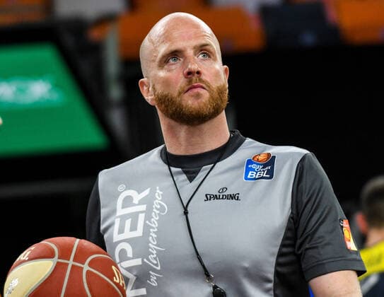 GER, BBL, Play-offs, ratiopharm ulm vs EWE Baskets Oldenburg 26.05.2021, ratiopharm arena, Neu-Ulm, GER, BBL, Play-offs, ratiopharm ulm vs EWE Baskets Oldenburg, im Bild Schiedsrichter Benjamin Barth