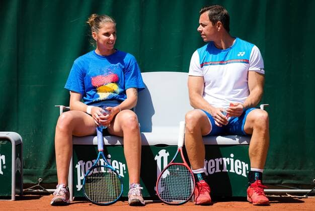 Mandatory Credit: Photo by Rob Prange Shutterstock (11975059bx) Karolina Pliskova of the Czech Republic with coach Sascha Bajin during practice ahead of the 2021 Roland Garros Grand Slam Tournament French Open Tennis, Wednesday Previews, Roland Garros, Paris, France - 27 May 2021 French Open Tennis, Wednesday Previews, Roland Garros, Paris, France - 27 May 2021  Copyright: xRobxPrange Shutterstockx 11975059bx