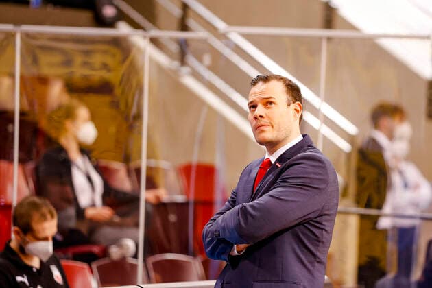 Headcoach Johan Roijakkers (Brose Bamberg) MHP Riesen Ludwigsburg - Brose Bamberg, easyCredit Basketball Bundesliga, Saison 2020-2021, Playoff-Viertelfinale Spiel 4, Ludwigsburg, Germany, 27.05.2021, 21.05.2021, Basketball, BBL 2020 2021, Viertelfinale, 2. Spieltag, MHP RIESEN Ludwigsburg - Brose Bamberg, GER, Ludwigsburg, MHPArena, Copyright: DanielxLöb