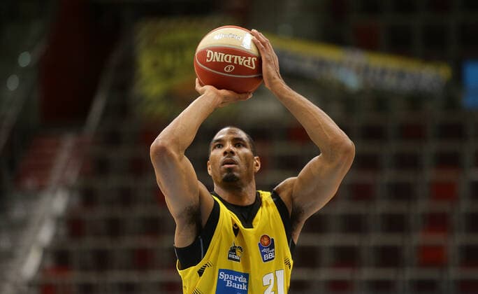 Ludwigsburg , Basketball easyCredit BBL Bundesliga , Viertelfinale Spiel 5, MHP RIESEN Ludwigsburg vs. Brose Bamberg , Tremmel Darden ( Riesen )