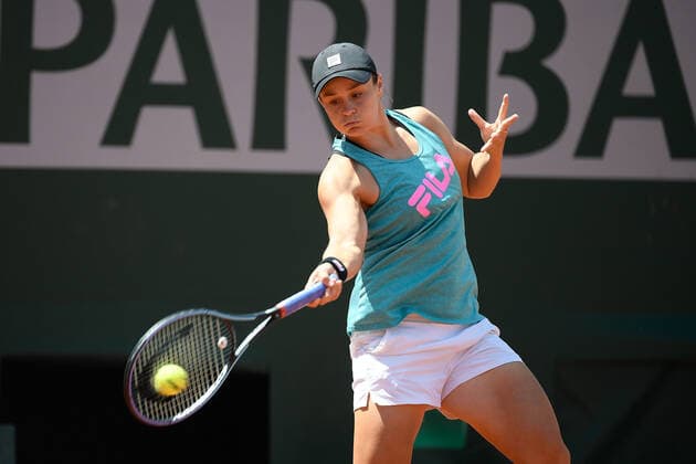 27.05.20121 Paris France, Tennis French Open Roland Garros 2021 v.l., Ashley Barty (AUS) Training, Warm-up vor dem Spiel