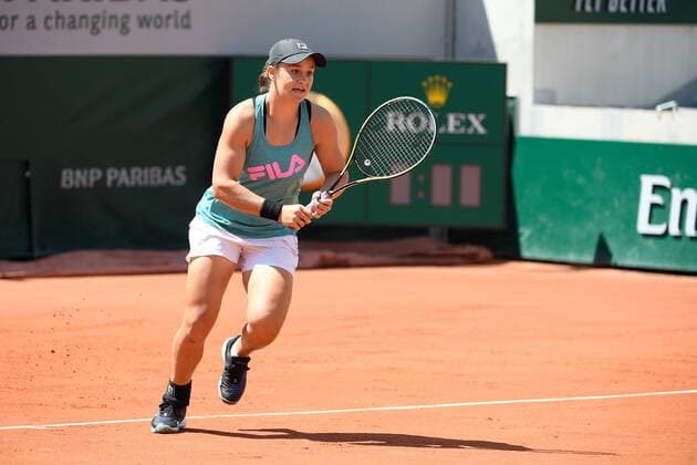 27.05.20121 Paris France, Tennis French Open Roland Garros 2021 v.l., Ashley Barty (AUS) Training, Warm-up vor dem Spiel