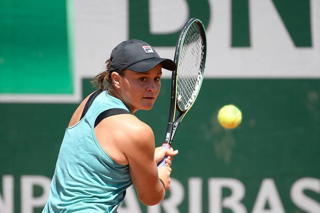 27.05.20121 Paris France, Tennis French Open Roland Garros 2021 v.l., Ashley Barty (AUS) Training, Warm-up vor dem Spiel