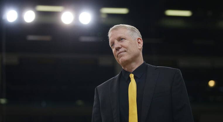 Ludwigsburg , Basketball easyCredit BBL Bundesliga , Viertelfinale Spiel 5, MHP RIESEN Ludwigsburg vs. Brose Bamberg , John Patrick ( Trainer Riesen )