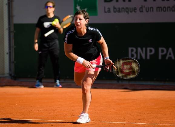 Mandatory Credit: Photo by Rob Prange Shutterstock (11976922bg) Carla Suarez Navarro of Spain during practice ahead of the 2021 Roland Garros Grand Slam Tournament French Open Tennis, Friday Previews, Roland Garros, Paris, France - 28 May 2021 French Open Tennis, Friday Previews, Roland Garros, Paris, France - 28 May 2021  Copyright: xRobxPrange Shutterstockx 11976922bg