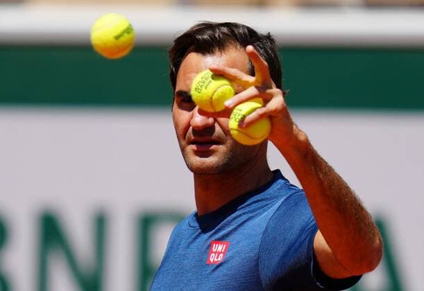 Mandatory Credit: Photo by Javier Garcia BPI Shutterstock (11976928du) Roger Federer practices for the first time this week at Roland Garros French Open Tennis, Friday Previews, Roland Garros, Paris, France - 28 May 2021 French Open Tennis, Friday Previews, Roland Garros, Paris, France - 28 May 2021  Copyright: xJavierxGarcia BPI Shutterstockx 11976928du