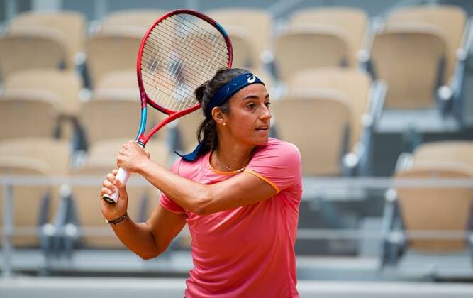 Mandatory Credit: Photo by Rob Prange Shutterstock (11976922fm) ICaroline Garcia of France during practice ahead of the 2021 Roland Garros Grand Slam Tournament French Open Tennis, Friday Previews, Roland Garros, Paris, France - 28 May 2021 French Open Tennis, Friday Previews, Roland Garros, Paris, France - 28 May 2021  Copyright: xRobxPrange Shutterstockx 11976922fm