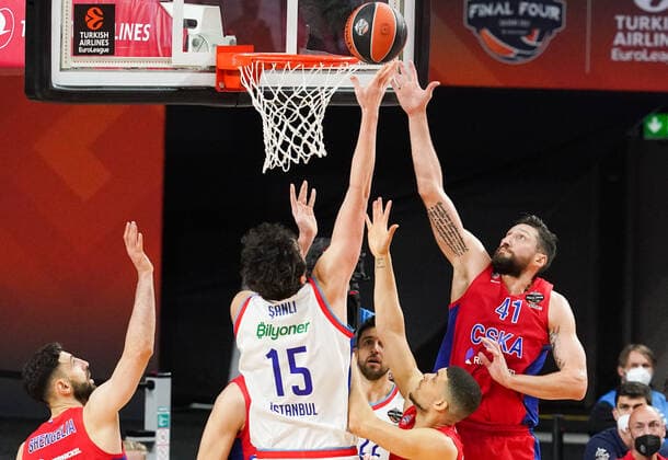 COLOGNE, GERMANY â€“ MAY 28, 2021: CSKA Moscowâ€™s Tornike Shengelia (L), Gabriel Iffe Lundberg (bottom R), Nikita Kurbanov (top R), and Anadolu Efes Istanbulâ€™s Sanli Sertac (15) in the 2020-21 Euroleague Final Four Semifinal B basketball match between CSKA Moscow and Anadolu Efes Istanbul at Lanxess Arena. Tatyana Makeyeva TASS  TS101F23