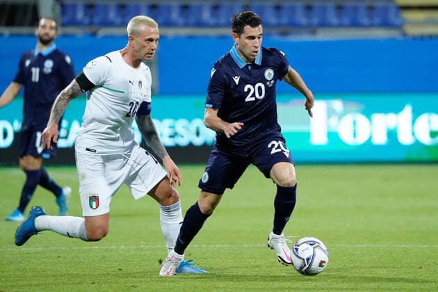 Fußball, Länderspiel, Italien - San Marino Photo Alessandro Tocco - LaPresse May 28, 2021 Cagliari - Sardinia - Italy soccer Italia vs San Marino - Friendly match - Sardegna Arena Stadium in Cagliari In the pic:Jose Hirsch(San Marino)Federico Bernardeschi (Italia)  Copyright: xAlessandroxTocco LaPressex
