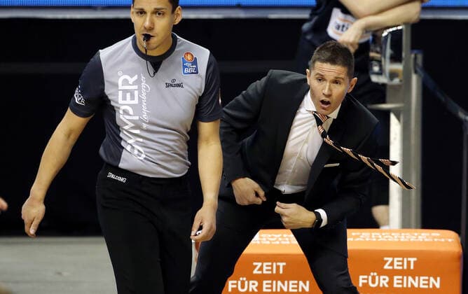 Trainer Jaka Lakovic Aktion Oberkoerper Oberkörper Basketball Play Off Halbfinale BBL Bundesliga Herren Saison 2020 2021 30.05.2021 ALBA Berlin vs. ratiopharm Ulm