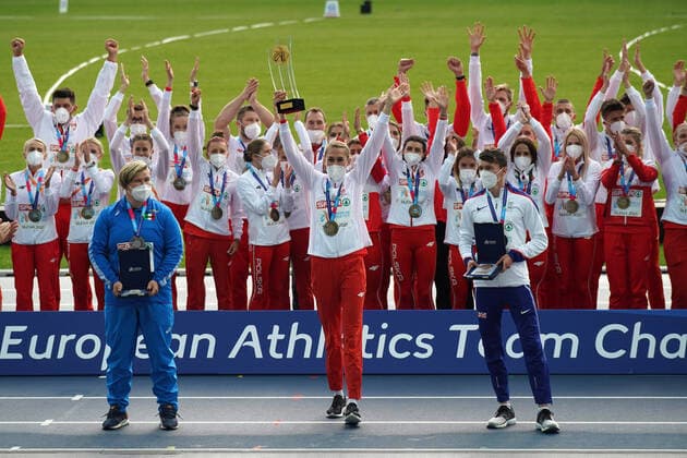 Bilder des Jahres 2021, Sport 05 Mai Sport Themen der Woche KW21 Sport Bilder des Tages Leichtathletik, athletics, Team Europameisterschaften, European Team Championships Super League 2021 Silesia, Chorzow, Polen, 29.05.-30.05.2021, Siegerehrung Polen Sieger, Italien 2. Grossbritannien 3. *** Athletics, athletics, European Team Championships, European Team Championships Super League 2021 Silesia, Chorzow, Poland, 29 05 30 05 2021, Award Ceremony Poland Winner, Italy 2 Great Britain 3