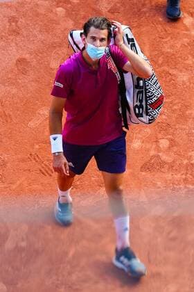 Mandatory Credit: Photo by Javier Garcia BPI Shutterstock (11977037kk) Dominic Thiem dejected after losing his first round match French Open Tennis, Day One, Roland Garros, Paris, France - 30 May 2021 French Open Tennis, Day One, Roland Garros, Paris, France - 30 May 2021  Copyright: xJavierxGarcia BPI Shutterstockx 11977037kk