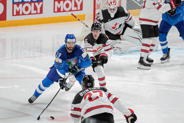 May 30, 2021, Riga, Latvia: Riga, Latvia, Arena Riga, May 30, 2021, Bunting (Canada) during World Championship, WM, Weltmeisterschaft 2021 - Italy vs Canada - Ice hockey, Eishockey Ice Hockey - World Championship 2021 - Italy vs Canada, riga, Latvia - ZUMAl164 20210530_zsa_l164_069 Copyright: xAndreaxRex