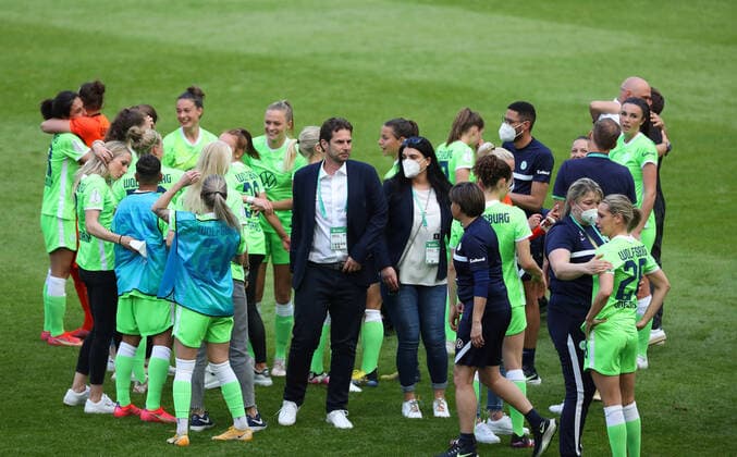 Frankfurt vs. VfL, DFB Pokal Finale Frauen Köln, 30.05.2021, FUßBALL - Eintracht Frankfurt vs.VfL Wolfsburg, DFB Pokal Finale Frauen, Saison 2020 21. Schlussjubel, Sportdirektor Ralf Kellermann (VfL Wolfsburg) Köln
