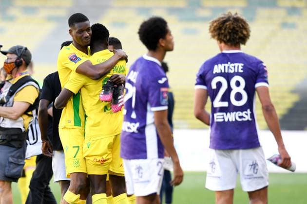JOIE - FAIR PLAY - 07 KALIFA COULIBALY (NAN) - DECEPTION - EQUIPE DE FOOTBALL DE TOULOUSE FOOTBALL : Nantes vs Toulouse - Barrage - Ligue 1 Uber Eats - 30 05 2021 FEP Panoramic 