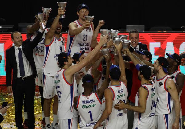 Basketball Turkish Airlines EuroLeague Final FC Barcelona, Barca - Anadolu Efes Istanbul Lanxess Arena Köln Deutschland 30.05.2021 Siegerehrung