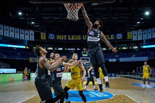 Basketball Berlin 30.05.2021 1. Bundesliga easyCredit BBL Saison 2020 2021 Playoffs Halbfinale Spiel 1 Alba Berlin - ratiopharm Ulm Cameron Clark (Ulm, No.03)