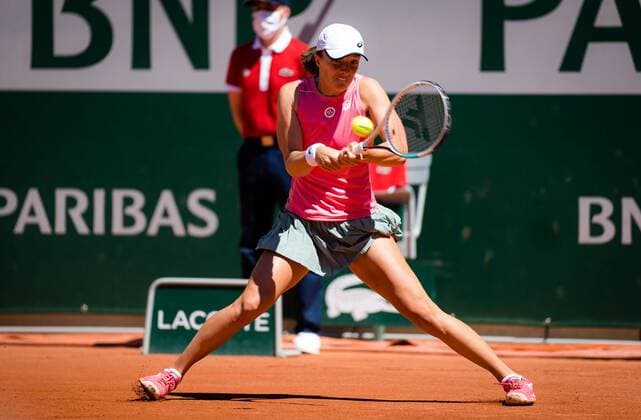 Mandatory Credit: Photo by Rob Prange Shutterstock (11977019e) Iga Swiatek of Poland in action during the first round of the 2021 Roland Garros Grand Slam Tournament French Open Tennis, Day Two, Roland Garros, Paris, France - 31 May 2021 French Open Tennis, Day Two, Roland Garros, Paris, France - 31 May 2021  Copyright: xRobxPrange Shutterstockx 11977019e