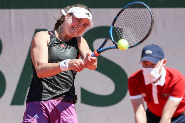 TENNIS - French Open 2021 PARIS,FRANCE,31.MAY.21 - TENNIS - WTA, Tennis Damen Tour, French Open, Roland Garros, Grand Slam. Image shows Rebecca Peterson (SWE).  GEPAxpictures xPatrickxSteiner