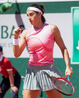 Caroline Garcia (FRA) macht die Faust und jubelt, Jubel, Freude, Emotion Tennis - French Open 2021 - Grand Slam - Roland Garros - Paris - - France - 31 May 2021. Copyright: xJuergenxHasenkopfx