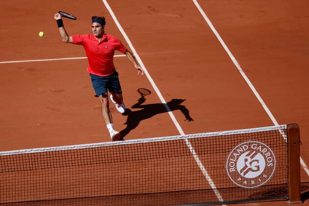 Roger Federer - Roland Garros Roger Federer of Switzerland during his 6-2 6-4 6-3 victory over Dennis Istomin of Uzbekistan in the first round of the men™s singles at Roland Garros on May 31, 2021 in Paris, France. Paris France taamallah-notitle210531_npfJt  Copyright: xMehdixTaamallahx