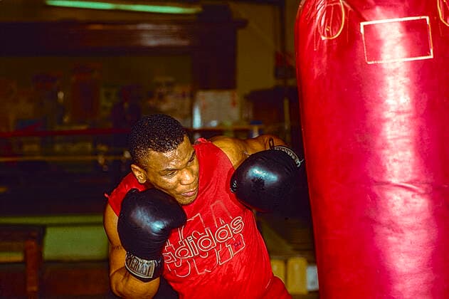 Boxing Mike Tyson Mike Tyson training at Cus D Amato s gym in Catskill, NY in 1986. Catskill Cus D Amato Boxing Gym New York United States Copyright: xPaulxJxSutton DUOMO PCNx BX0201_106018
