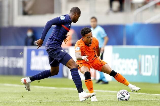 BUDAPEST, 31-05-2021, Uj Bozsik Stadium, European Championship, EM, Europameisterschaft Under 21 in Hungary and Slovenia. Euro 2021 Under 21 Quarter Finals. Netherlands U21, U 21 - France U21. Netherlands U21 player Justin Kluivert (R) during the game Netherlands U21 - France U21 (2-1). Netherlands U21 - France U21  x12004300x Copyright: