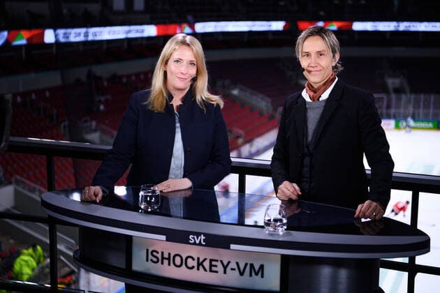 210601 Maria Wallberg and Maria Rooth of Swedish broadcaster SVT ahead of the 2021 IIHF Ice hockey, Eishockey World Championship, WM, Weltmeisterschaft game between Canada and Finland on June 1, 2021 in Riga. Photo: Simon Hastegard BILDBYRAN kod SH SH0128 ishockey ice hockey ishockey-vm iihf ice hockey world championship canada kanada finland day 12 bbeng Copyright: SIMONxHASTEGARD BB210601SH002