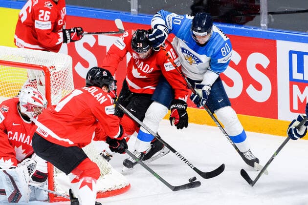 210601 Mario Ferraro of Canada and Saku Mäenalanen of Finland during the 2021 IIHF Ice hockey, Eishockey World Championship, WM, Weltmeisterschaft game between Canada and Finland on June 1, 2021 in Riga. Photo: Simon Hastegard BILDBYRAN kod SH SH0128 ishockey ice hockey ishockey-vm iihf ice hockey world championship canada kanada finland day 12 bbeng Copyright: SIMONxHASTEGARD BB210601SH006