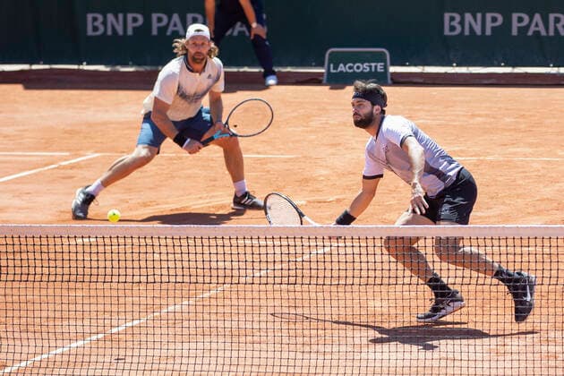 Andre Begemann (mit Kappe) und Nikoloz Basilashvili, Herren Doppel Tennis - French Open 2021 - Grand Slam - Roland Garros - Paris - - France - 1 June 2021. Copyright: xJuergenxHasenkopfx