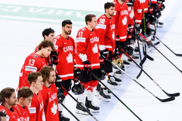 210601 Gabriel Vilardi of Canada looks dejected after the 2021 IIHF Ice hockey, Eishockey World Championship, WM, Weltmeisterschaft game between Canada and Finland on June 1, 2021 in Riga. Photo: Simon Hastegard BILDBYRAN kod SH SH0128 ishockey ice hockey ishockey-vm iihf ice hockey world championship canada kanada finland day 12 bbeng depp Copyright: SIMONxHASTEGARD BB210601SH024