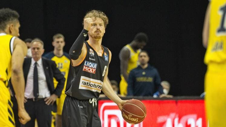Per Guenther - Ulm 6, 01.06.2021, BBL, Alba Berlin vs Ratiopharm Ulm - Spiel 2 Halbfinale, in der Mercedes Benz Arena, GER, Berlin, 01.06.2021, BBL, HF, Alba vs Ratiopharm Ulm Berlin Copyright: xUwexKoch Eibner-Pressefotox EP_UKH