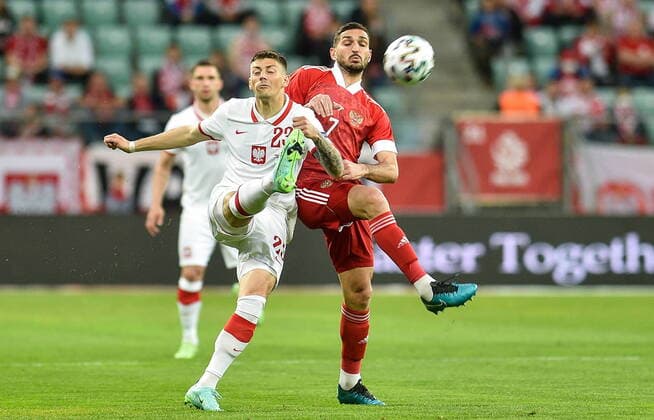2021.06.01 Wroclaw Pilka nozna, Reprezentacja, Mecz Towarzyski Polska - Rosja N z Dawid Kownacki Magomed Ozdoev Foto Rafal Rusek PressFocus 2021.06.01 Wroclaw Football, world cup qualifiation qatar 2022 Poland - Russia Dawid Kownacki Magomed Ozdoev Credit: Rafal Rusek PressFocus NEWSPIX.PL --- Newspix.pl  20210601PF_RR076