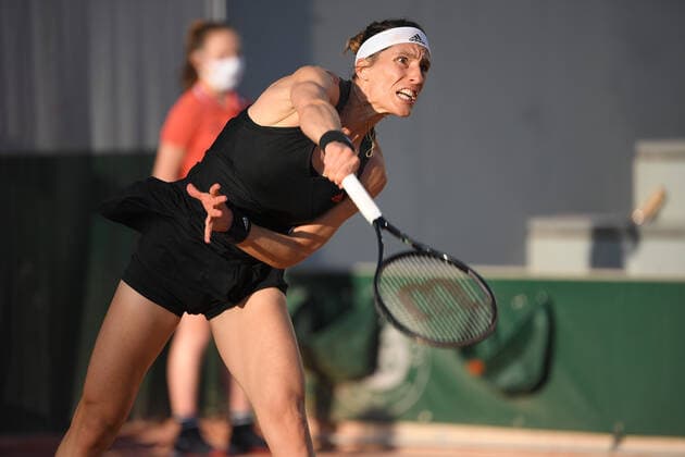 01.06.2021 Paris France, Tennis French Open Roland Garros 2021 v.l.,Andrea Petkovic (GER) in Aktion