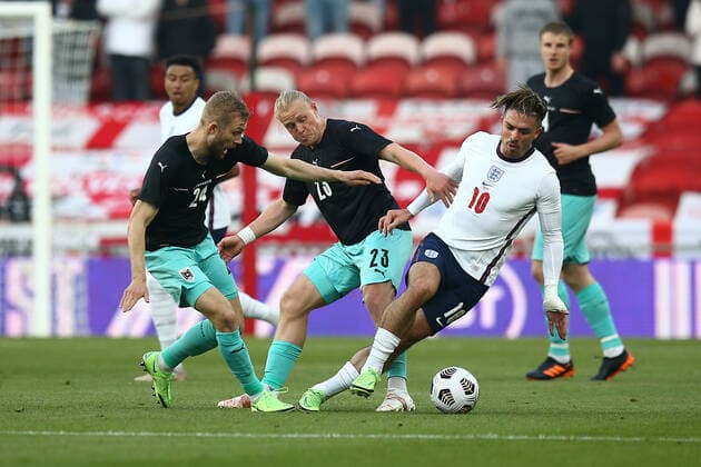 SOCCER - ENG vs AUT, test match MIDDLESBROUGH,ENGLAND,02.JUN.21 - SOCCER - UEFA European Championship, EM, Europameisterschaft preview, OEFB international match, Länderspiel, Nationalmannschaft England vs Austria, friendly match. Image shows Konrad Laimer, Xaver Schlager (AUT) and Jack Grealish (ENG). GEPAxpictures xMichaelxZemanek